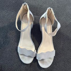 👡 J. Adams Mimi Ankle Strap Kitten Heel Sandal - Size 8